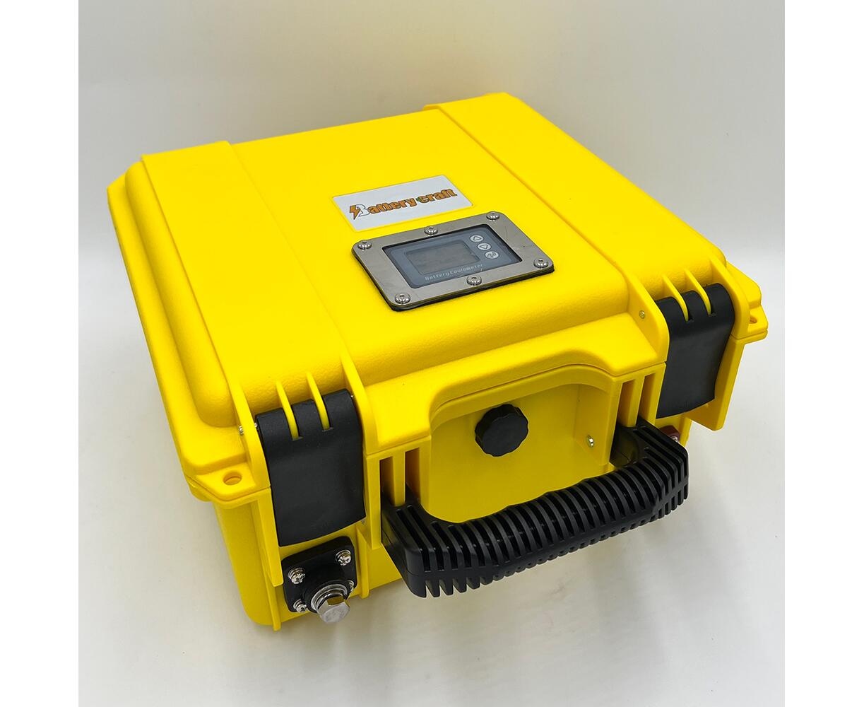 Аккумулятор BatteryCraft Lifepo4 12V 105Ah BMS 100 A c Bluetooth (желтый корпус) - фото