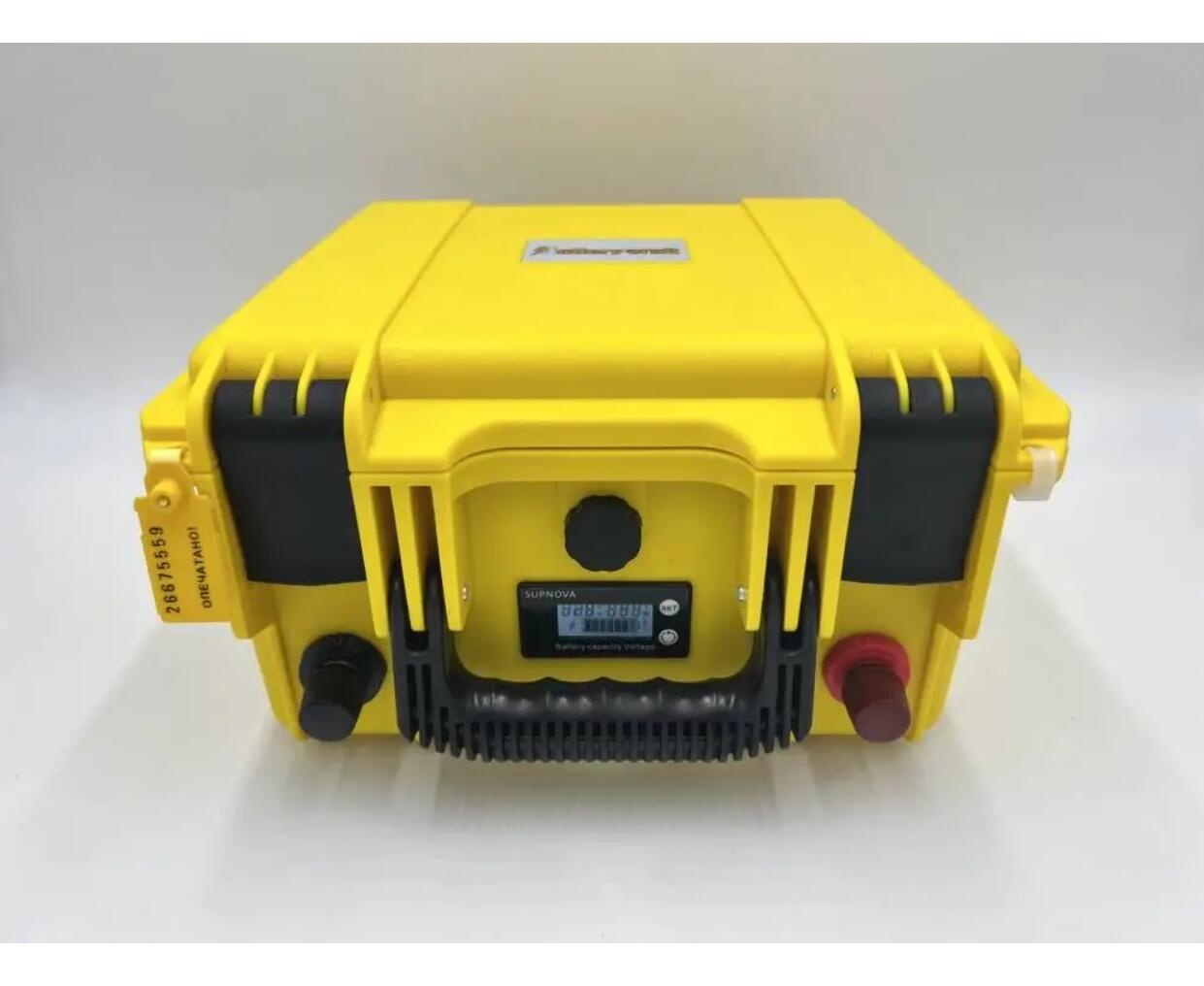 Аккумулятор BatteryCraft Lifepo4 12V 120Ah BMS 100 A c Bluetooth (желтый корпус) - фото2