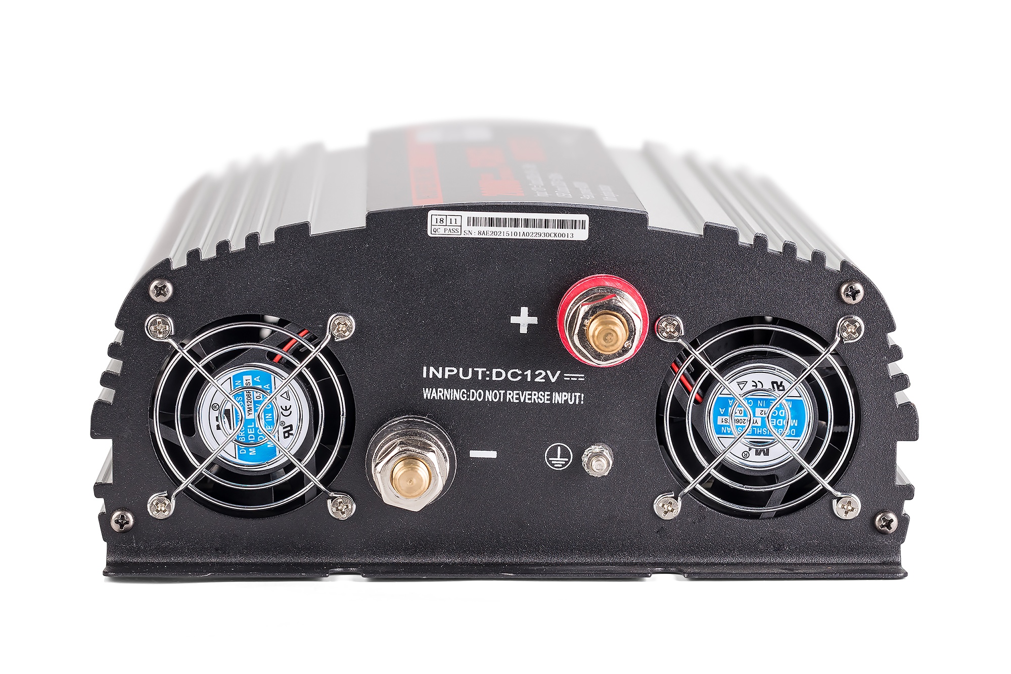 Автомобильный инвертор Geofox MD 2000W/12v-2p - фото3